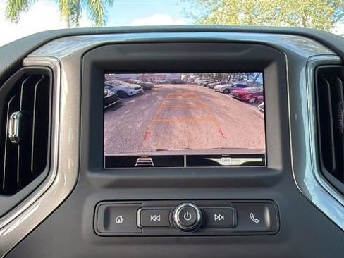 Used 2025 Chevrolet Silverado 1500 Custom image 24