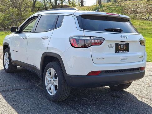 Used 2022 Jeep Compass Latitude w/ Convenience Group AWD/4WD image 22