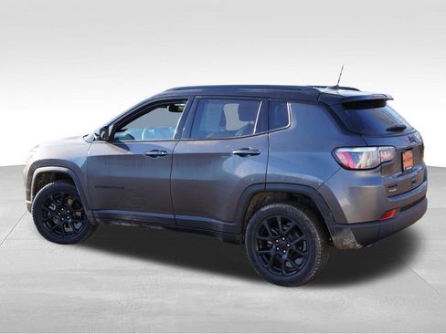 Used 2023 Jeep Compass Altitude w/ Sun and Sound Group image 8