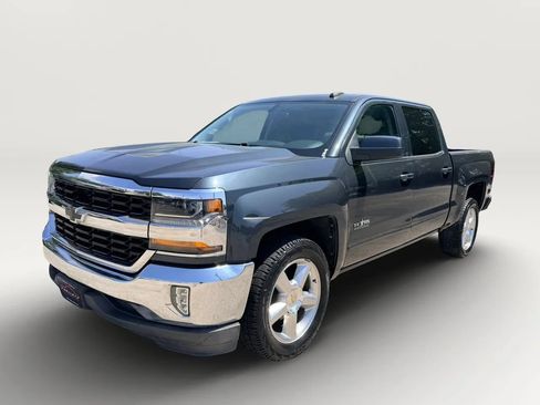 Used 2018 Chevrolet Silverado 1500 LT w/ Texas Edition RWD image 7
