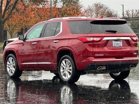 Used 2020 Chevrolet Traverse High Country image 6