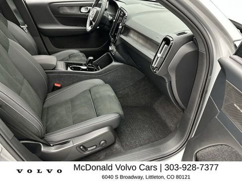 Certified 2023 Volvo C40 P8 Recharge Ultimate w/ Protection Package Premier AWD/4WD image 25