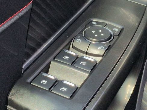 Used 2025 Ford F150 Raptor AWD/4WD image 25