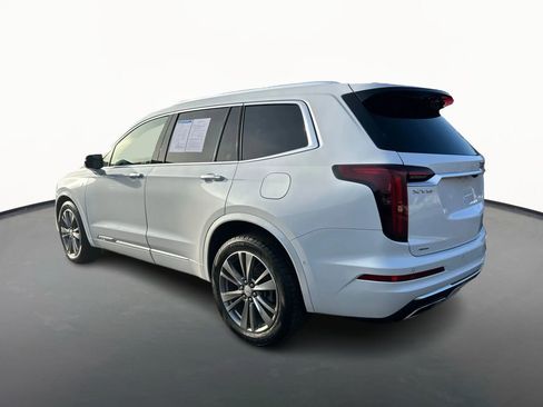 Used 2021 Cadillac XT6 Premium Luxury AWD/4WD image 7