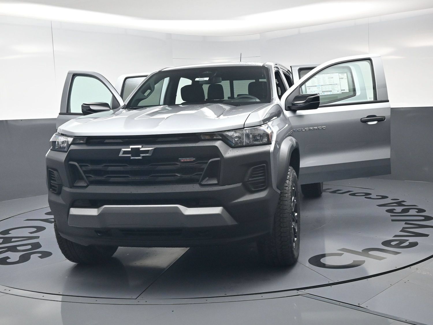 Used 2026 Chevrolet Colorado Trail Boss AWD/4WD image 19