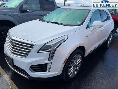 Used 2017 Cadillac XT5 Platinum w/ Driver Assist Package image 2
