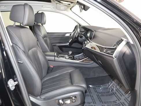 Used 2020 BMW X7 xDrive40i w/ Premium Package image 14