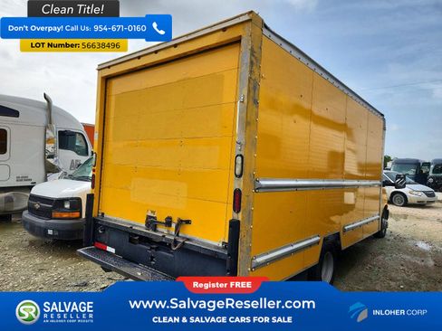Used 2014 GMC Savana 3500 Extended RWD image 4