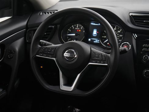 Used 2017 Nissan Rogue SL image 14