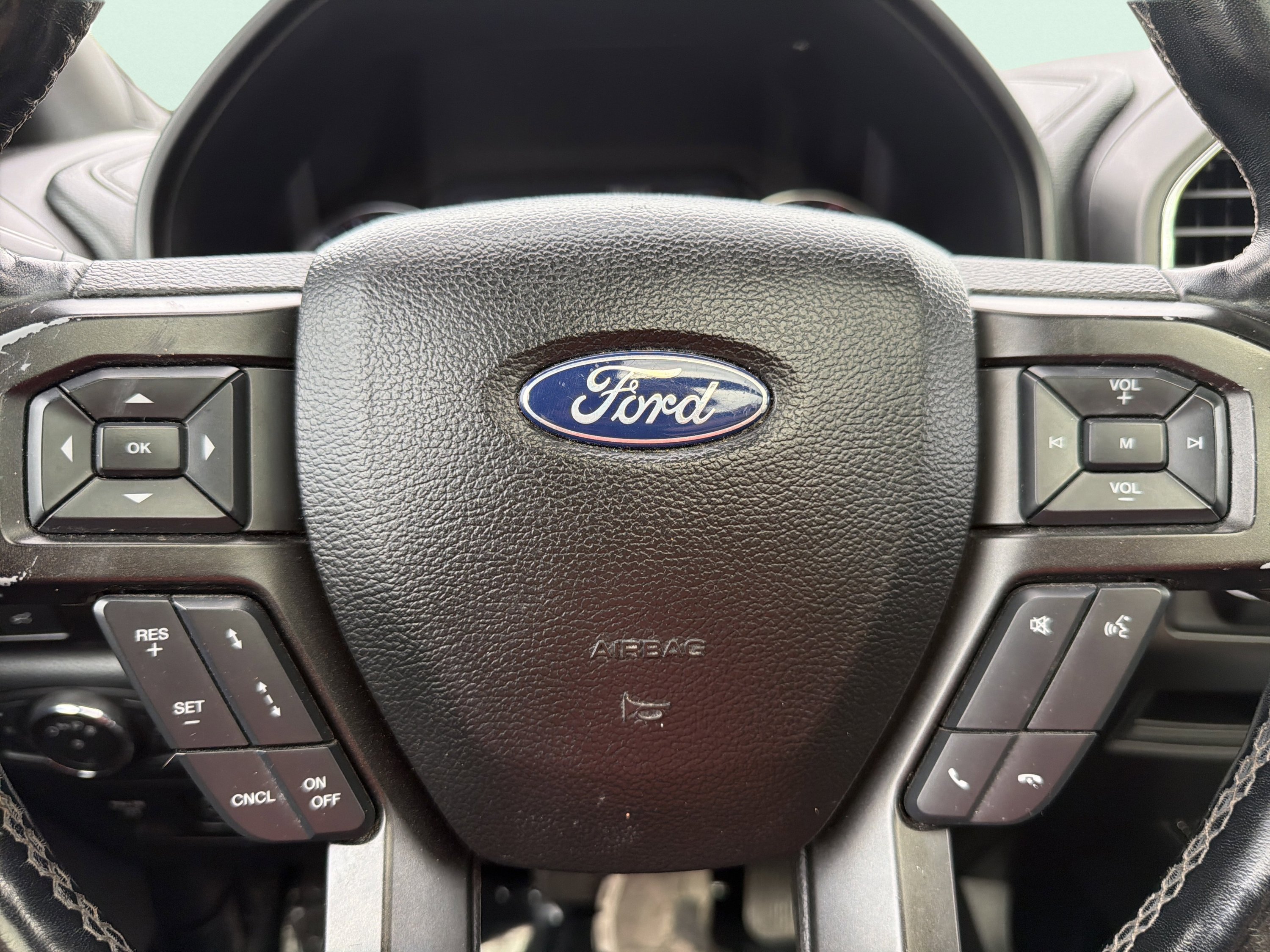 Used 2018 Ford Expedition Limited w/ Equipment Group 301A RWD image 45