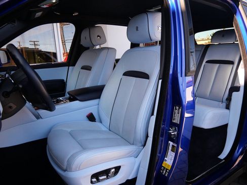 Used 2023 Rolls-Royce Cullinan image 27