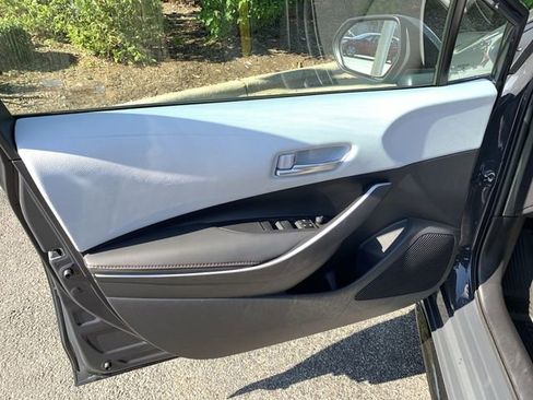 Used 2025 Toyota Corolla SE FWD image 17