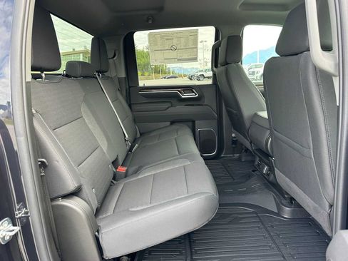 New 2025 GMC Sierra 2500 SLE image 12