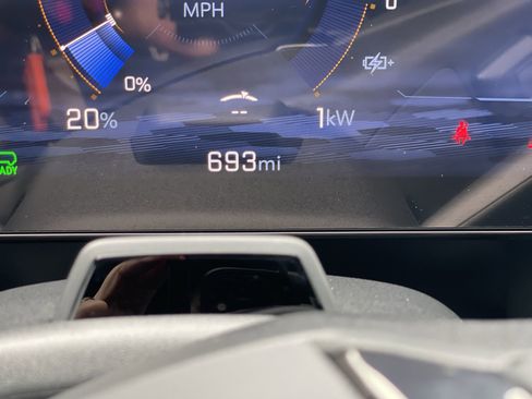 New 2025 Chevrolet Equinox EV RS image 48