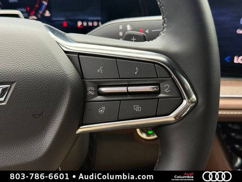 Used 2026 Chevrolet Suburban High Country AWD/4WD image 33