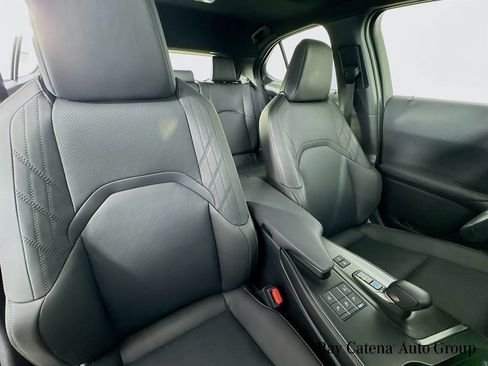 Used 2025 Lexus UX 300h AWD w/ Accessory Package (Z1) image 31