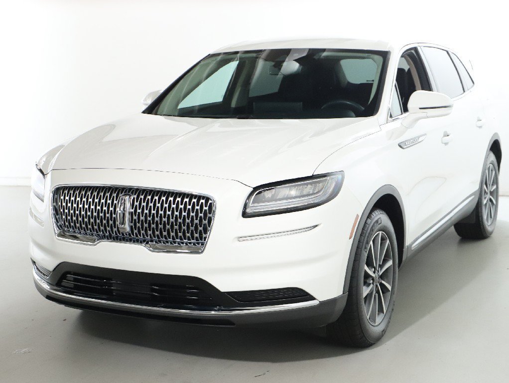 Used 2022 Lincoln Nautilus FWD image 5