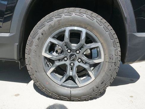 New 2026 Chevrolet Equinox ACTIV image 13