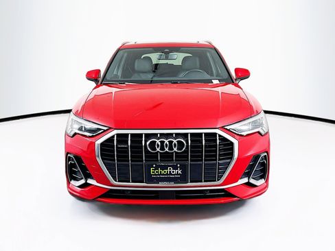 Used 2024 Audi Q3 2.0T Premium image 2