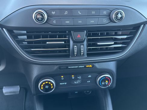 Certified 2020 Ford Escape S image 25