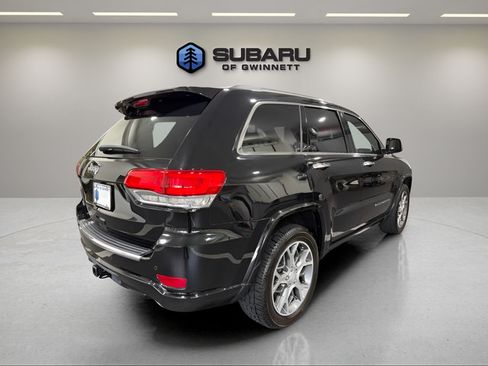 Used 2020 Jeep Grand Cherokee Overland AWD/4WD image 5
