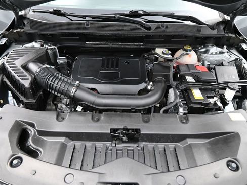 Used 2024 Chevrolet Blazer LT FWD image 17