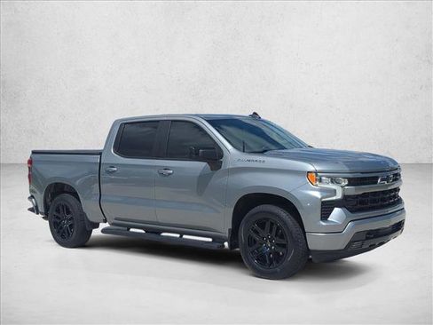 Used 2023 Chevrolet Silverado 1500 RST RWD image 3