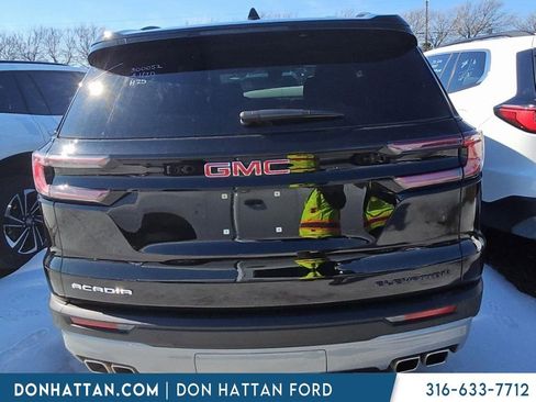 Used 2025 GMC Acadia Elevation image 12