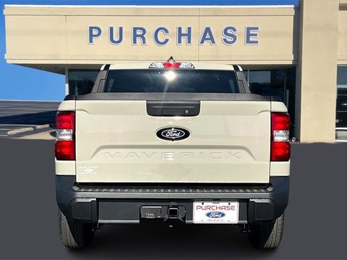 New 2025 Ford Maverick XLT w/ XLT Luxury Package image 4