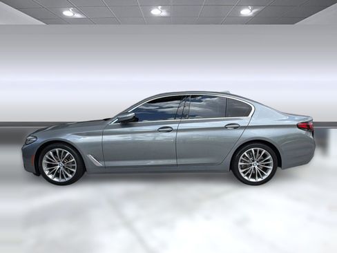 Used 2023 BMW 530i RWD image 2