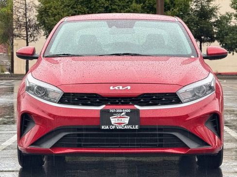 Certified 2022 Kia Forte LXS image 11