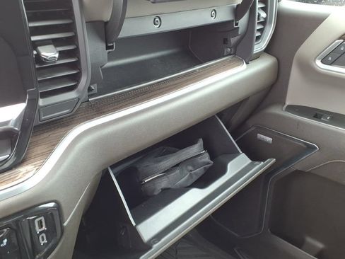 Used 2025 Chevrolet Silverado 1500 RST w/ Convenience Package II AWD/4WD image 33