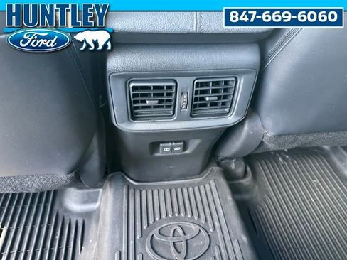 Used 2023 Toyota RAV4 XLE Premium image 15