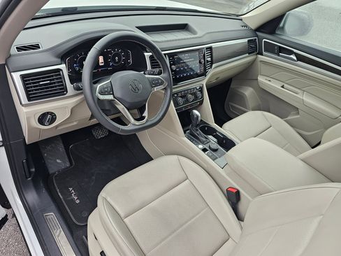 Used 2023 Volkswagen Atlas SE image 35