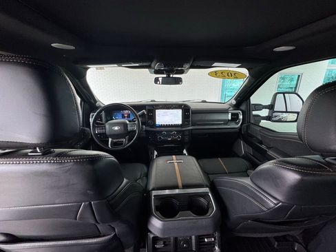 Used 2023 Ford F250 Platinum image 28