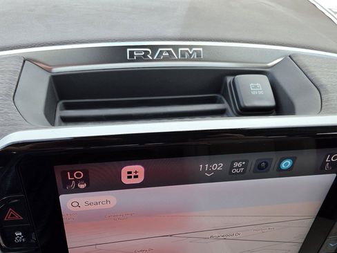 New 2026 RAM 2500 Laramie AWD/4WD image 27