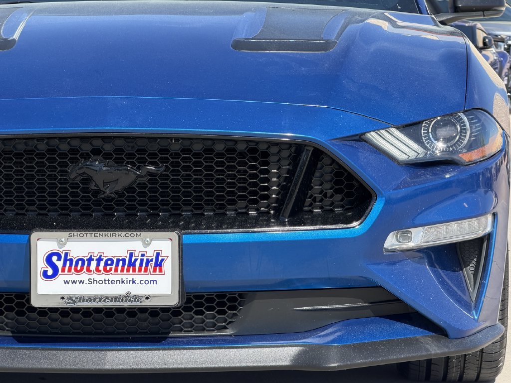 Used 2018 Ford Mustang GT Premium w/ GT Performance Package RWD image 8