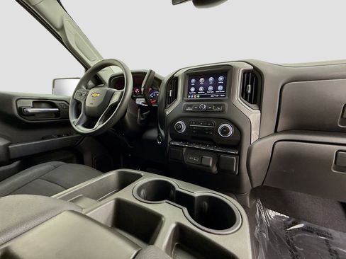 Used 2023 Chevrolet Silverado 1500 Custom image 33
