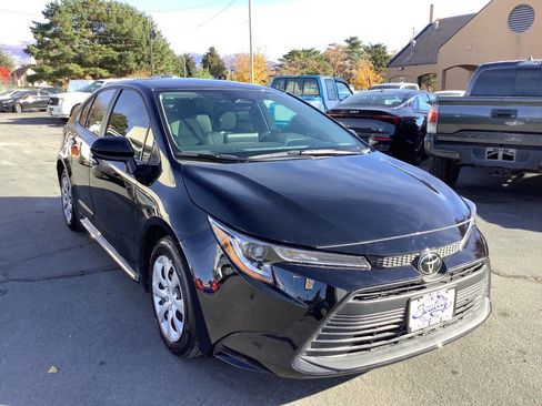 Used 2024 Toyota Corolla LE image 5