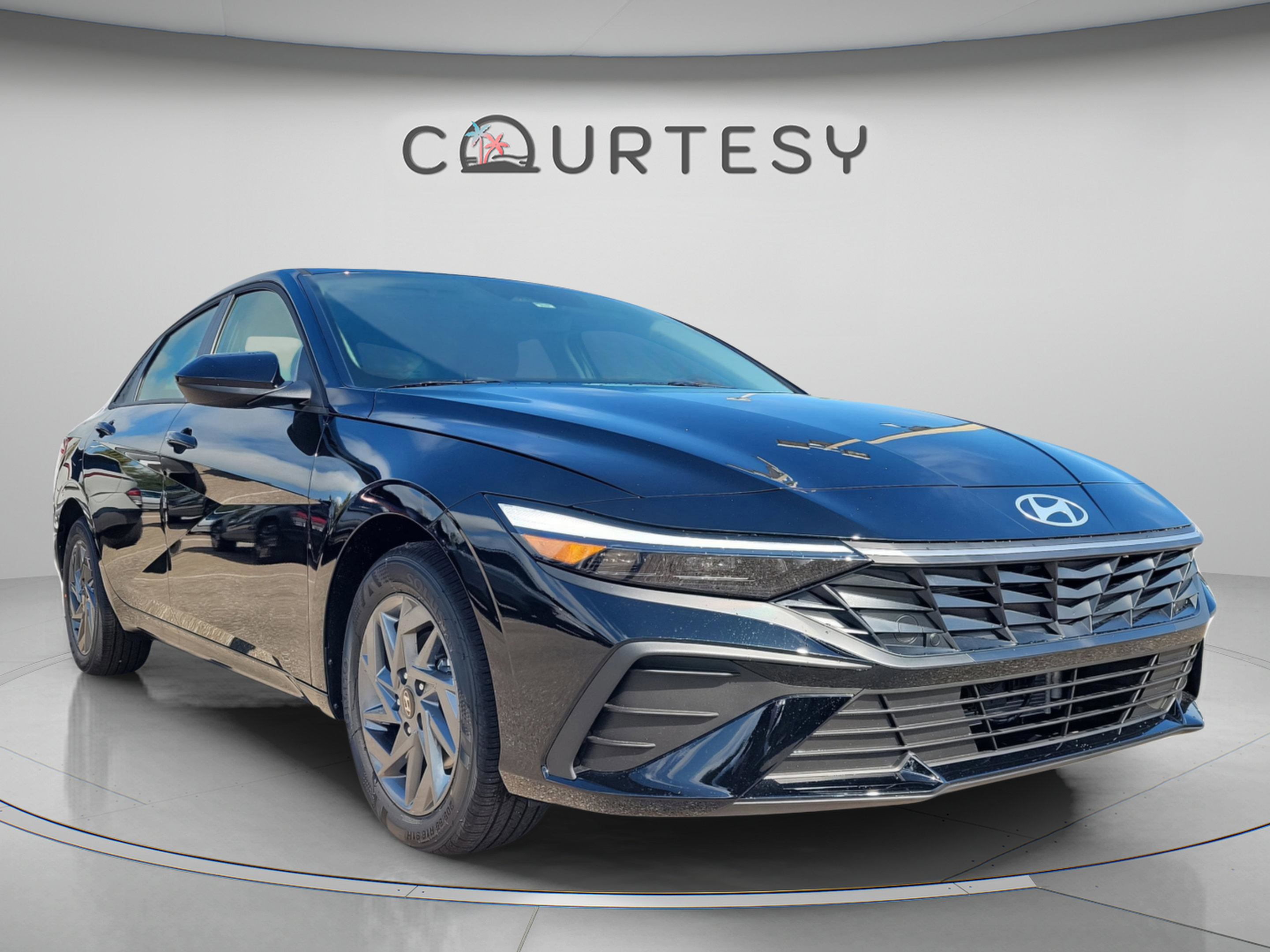 New 2026 Hyundai Elantra Hybrid FWD image 6