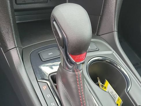 Used 2023 Chevrolet Equinox RS w/ RS Leather Package AWD/4WD image 17