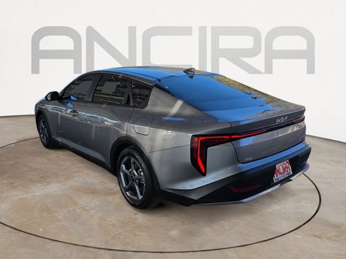 Used 2025 Kia K4 LXS image 6