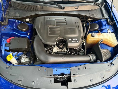 Used 2020 Dodge Charger SXT image 12