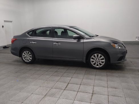 Used 2016 Nissan Sentra SV FWD image 11