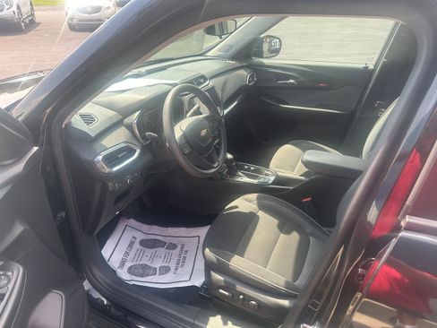 Used 2023 Chevrolet TrailBlazer LT image 16