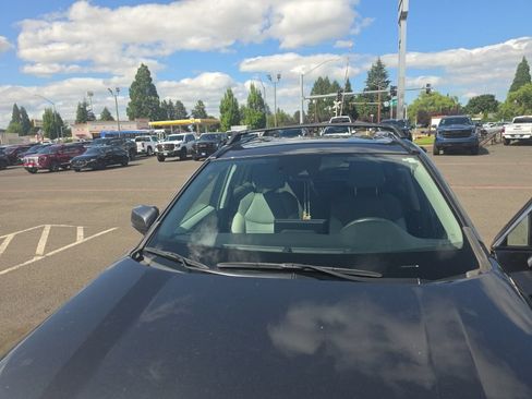 Used 2021 Toyota RAV4 XLE Premium AWD/4WD image 11