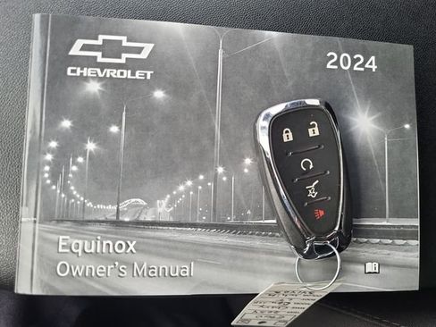 Used 2024 Chevrolet Equinox LT image 34