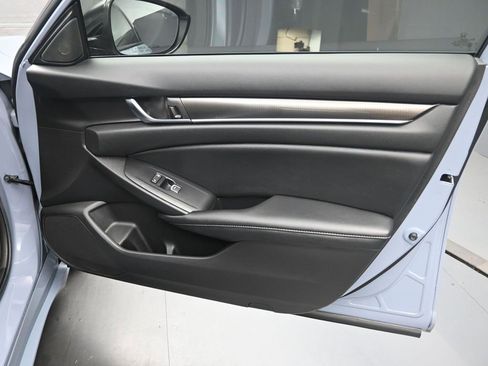 Used 2021 Honda Accord Sport image 28