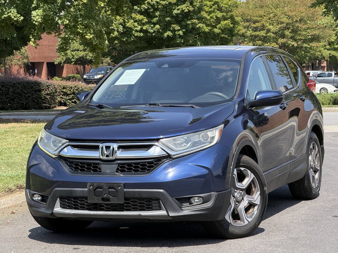 Used 2017 Honda CR-V EX image 1