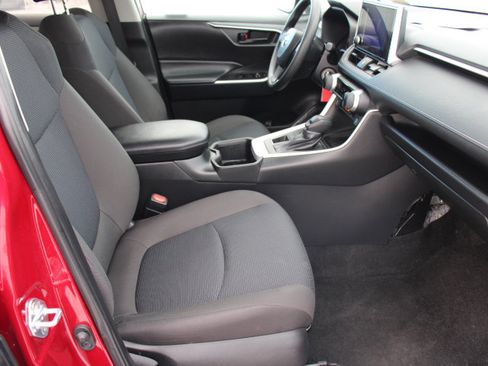 Certified 2024 Toyota RAV4 LE image 19